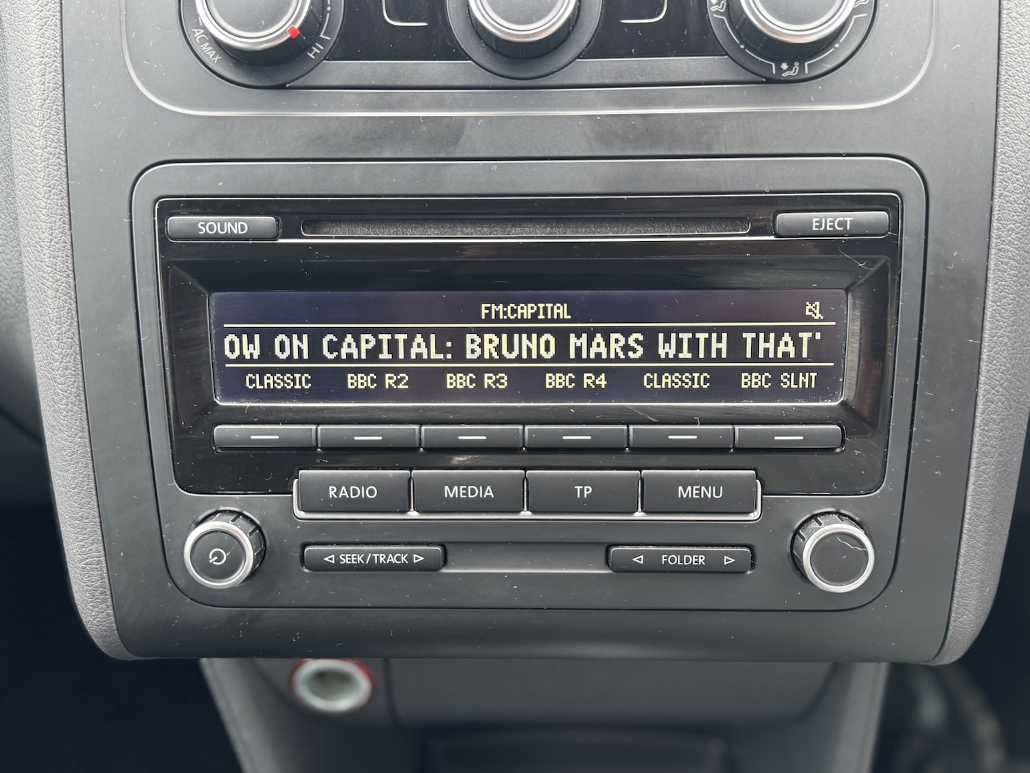 Used Volkswagen Touran 2011 for sale - 77508604: Photo 20