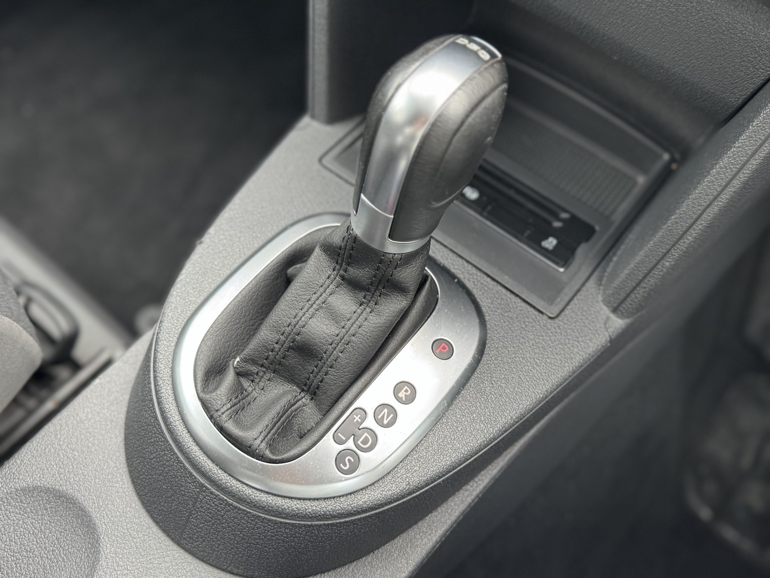 Used Volkswagen Touran 2011 for sale - 77508604: Photo 21