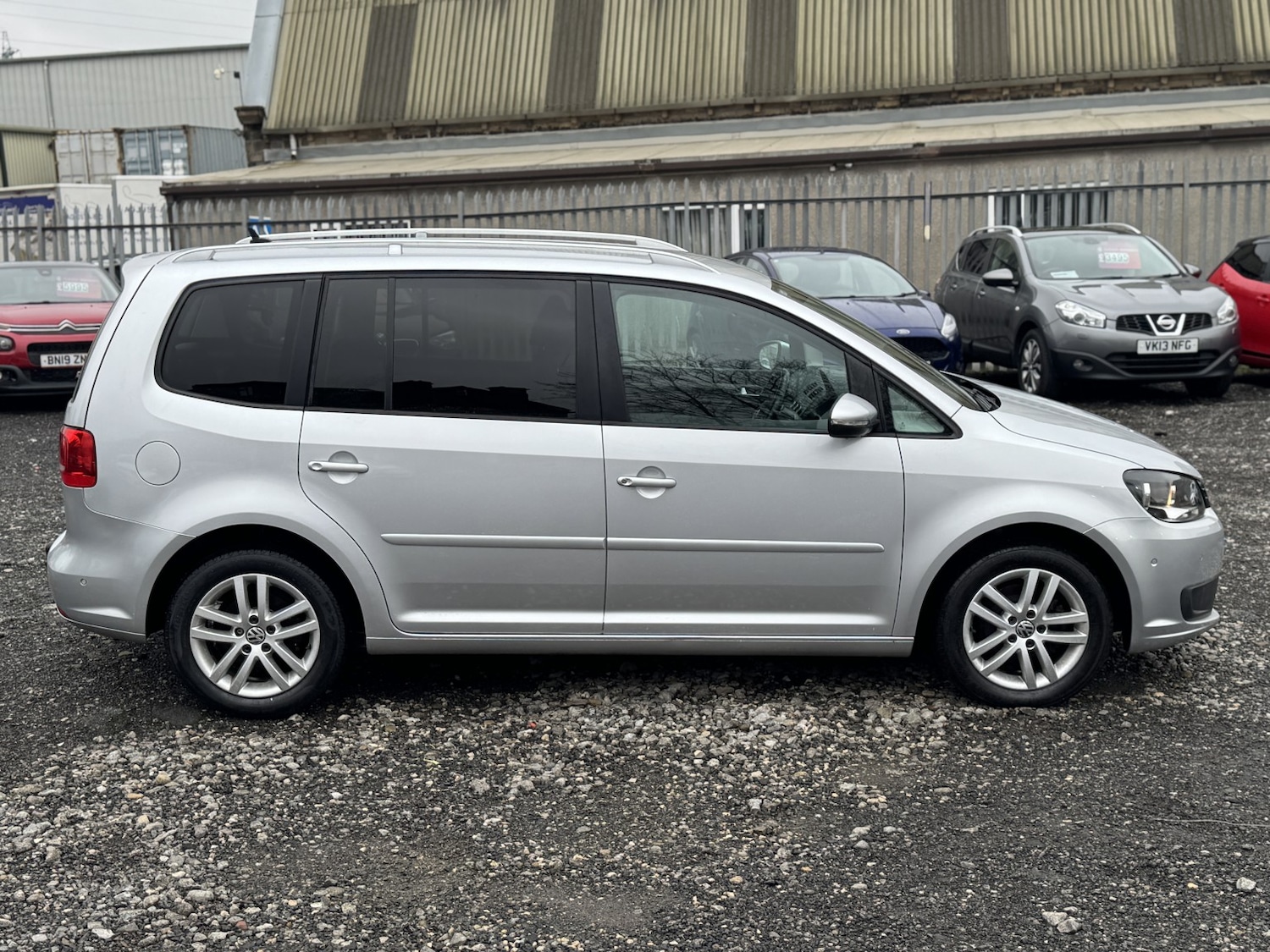 Used Volkswagen Touran 2011 for sale - 77508604: Photo 8