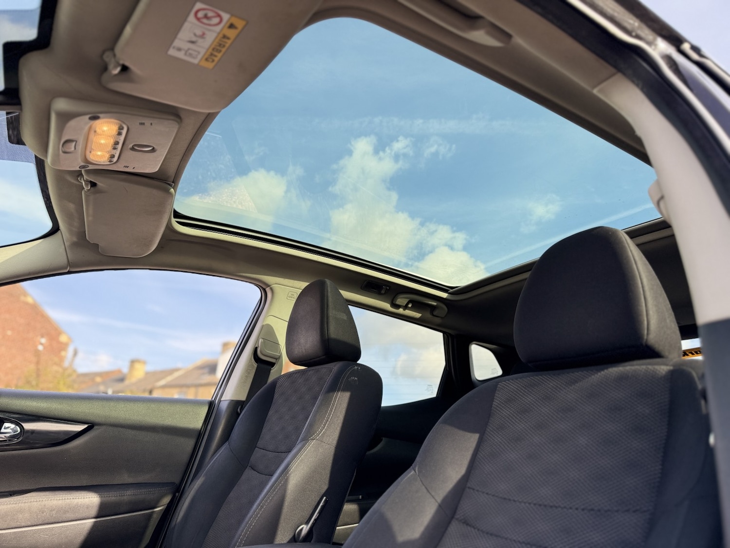 Used Nissan Qashqai 2015 for sale - 76421865: Photo 28