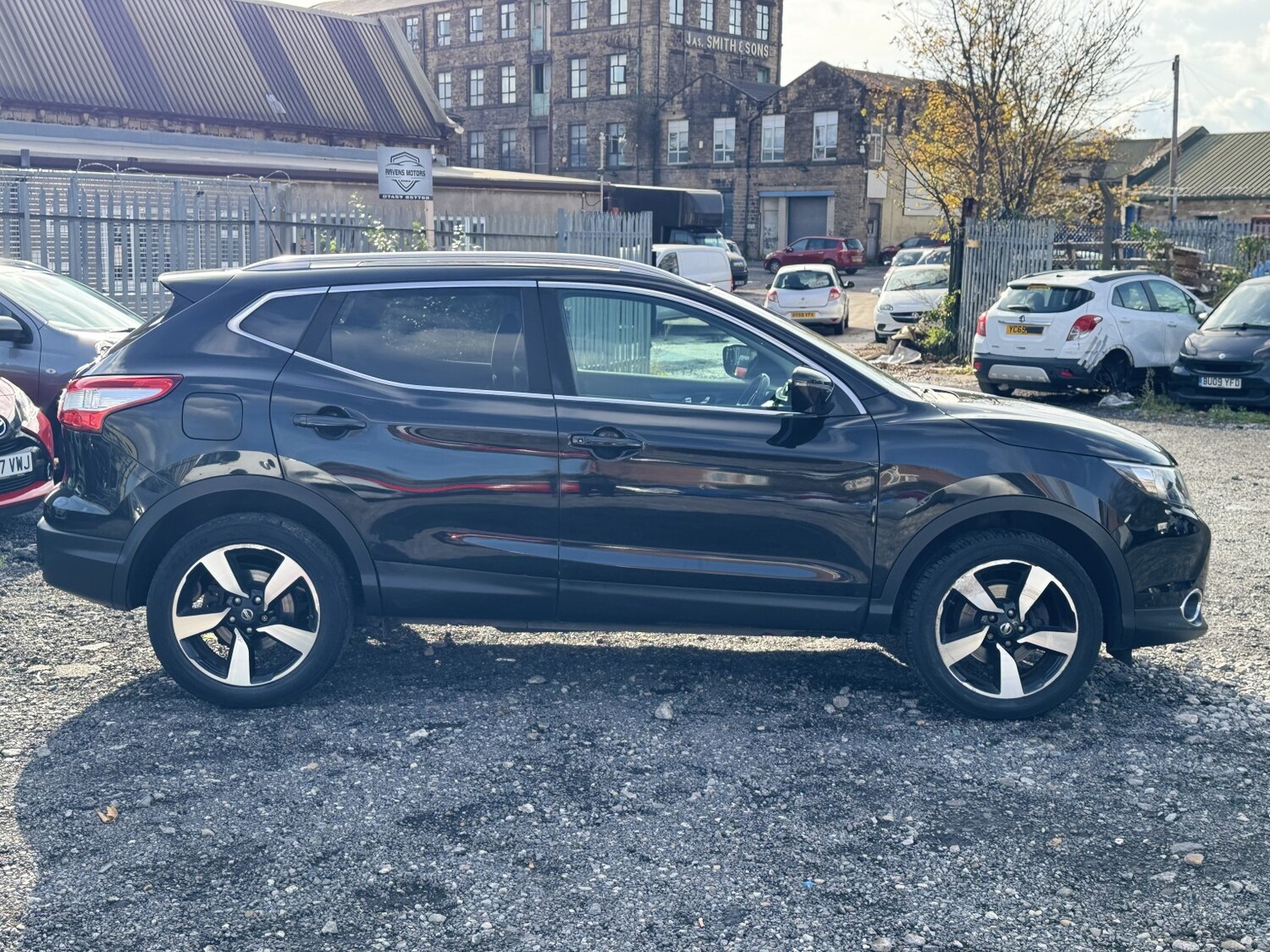 Used Nissan Qashqai 2015 for sale - 76421865: Photo 8