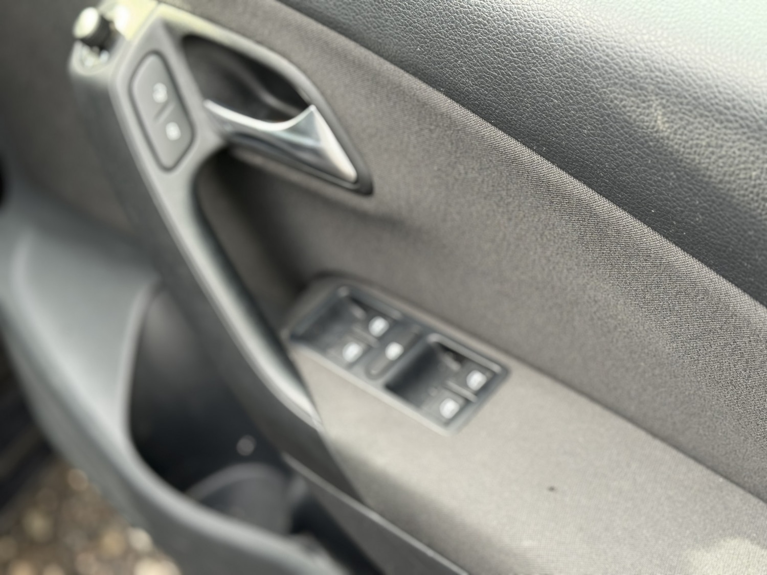 Used Volkswagen Polo 2011 for sale - 76637472: Photo 11