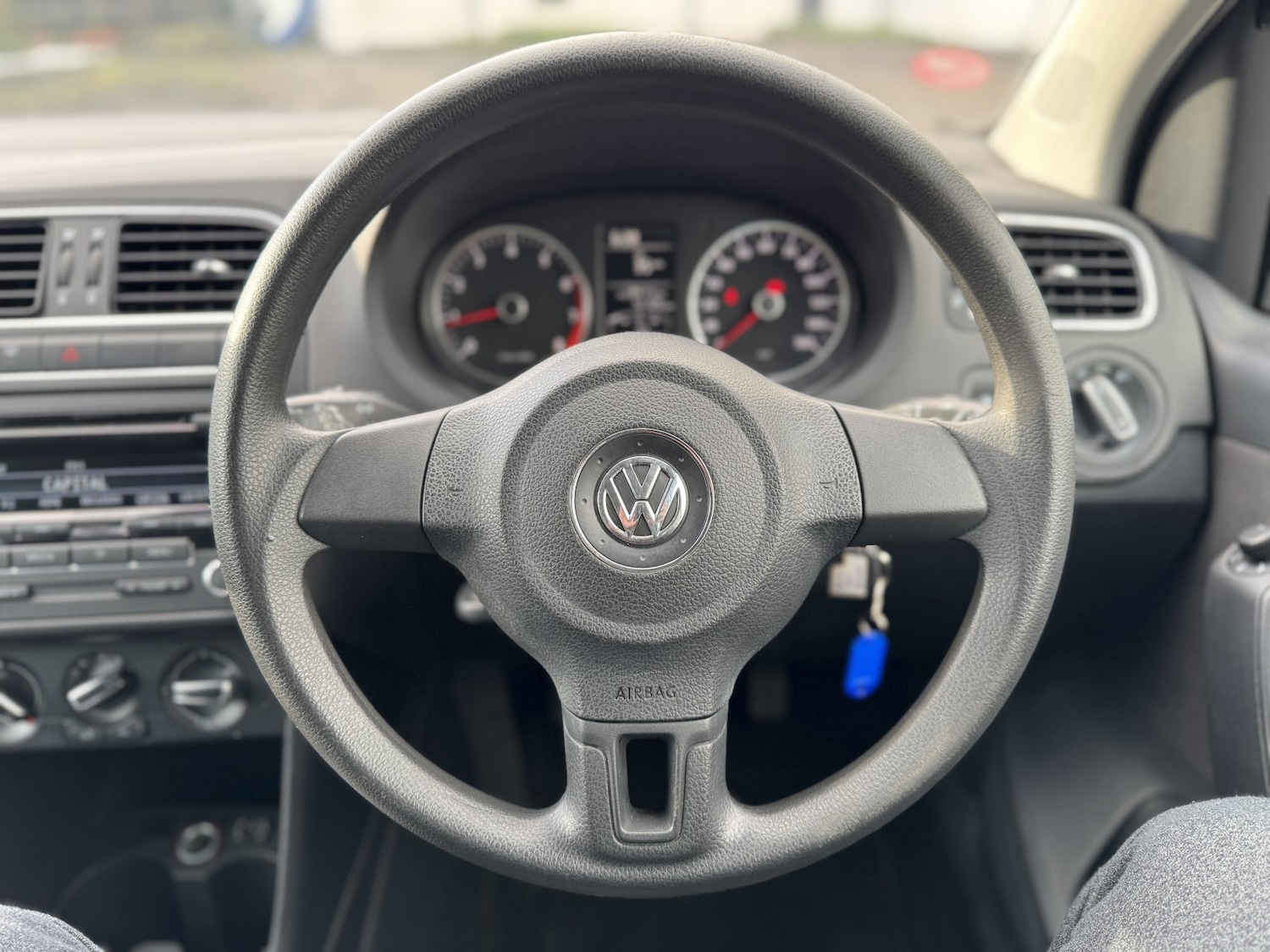 Used Volkswagen Polo 2011 for sale - 76637472: Photo 13