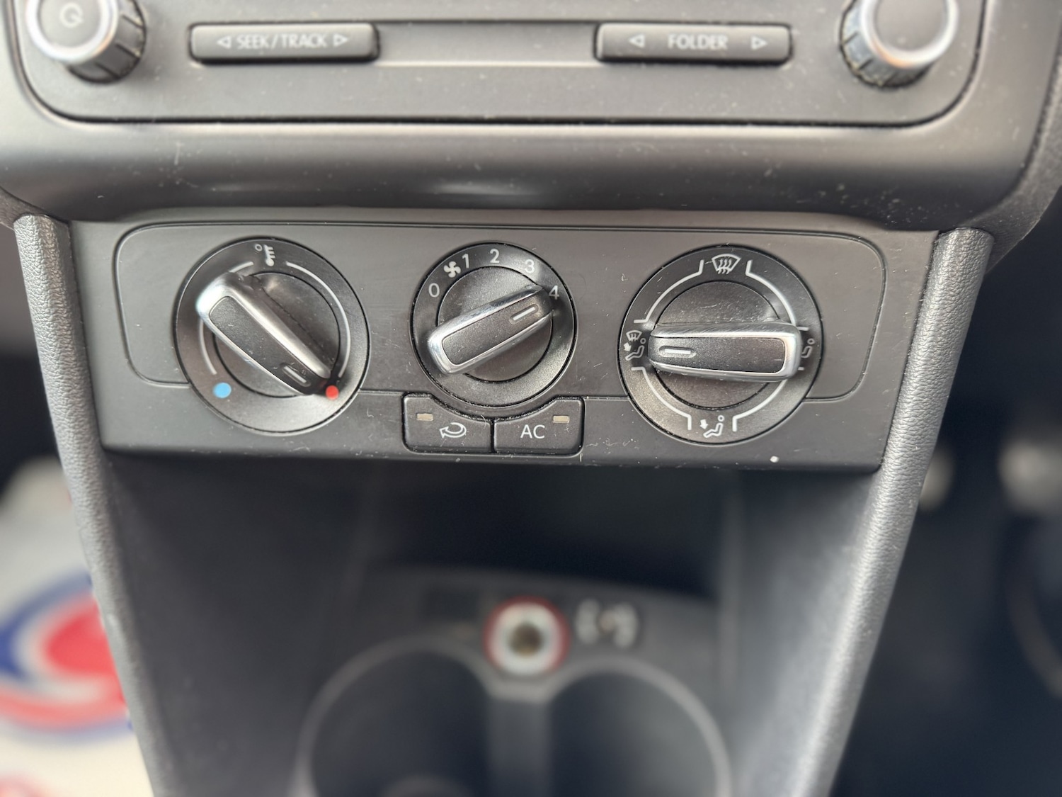 Used Volkswagen Polo 2011 for sale - 76637472: Photo 15