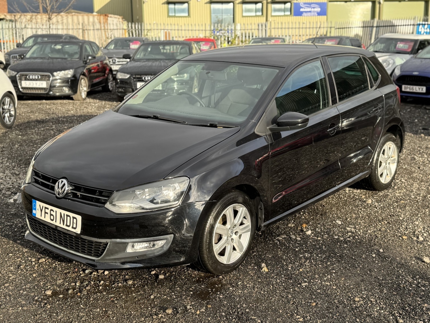Used Volkswagen Polo 2011 for sale - 76637472: Photo 3