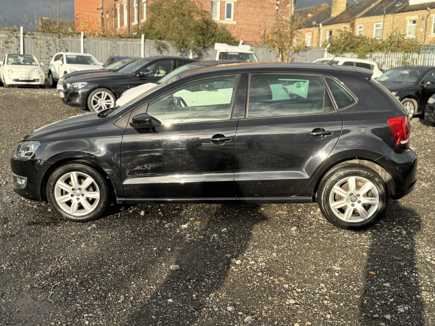 Used Volkswagen Polo 2011 for sale - 76637472: Photo 4