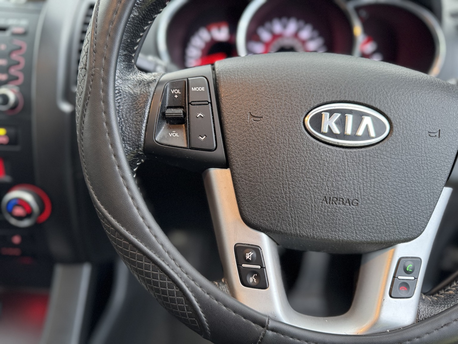 Used Kia Sorento 2012 for sale - 76588431: Photo 20