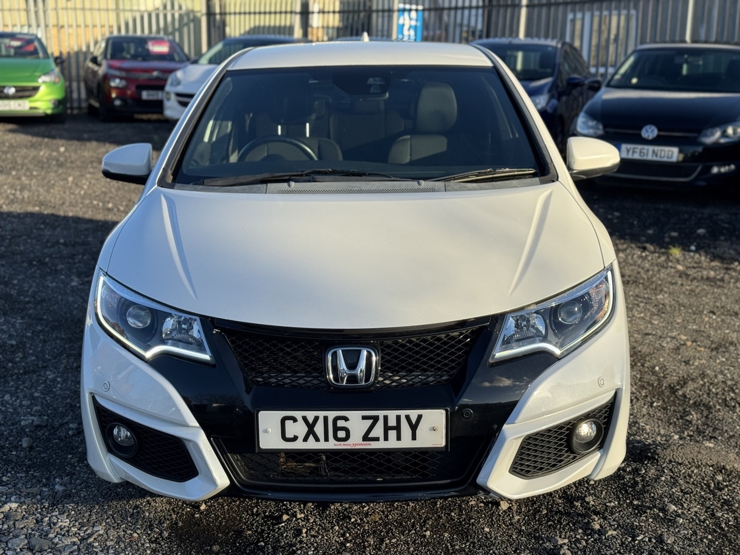 Used Honda Civic 2016 for sale - 76758818: Photo 2