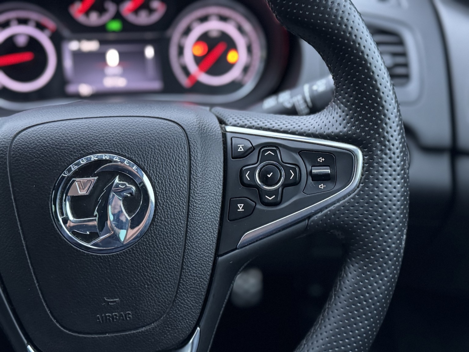 Used Vauxhall Insignia 2016 for sale - 76712859: Photo 19