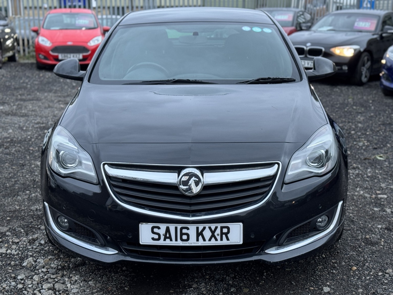 Used Vauxhall Insignia 2016 for sale - 76712859: Photo 2