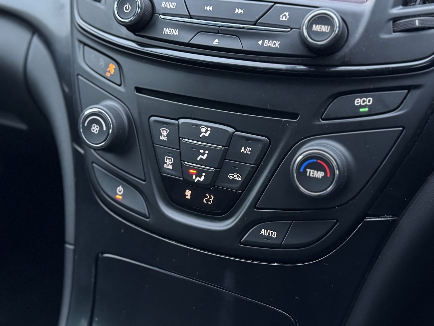 Used Vauxhall Insignia 2016 for sale - 76712859: Photo 22