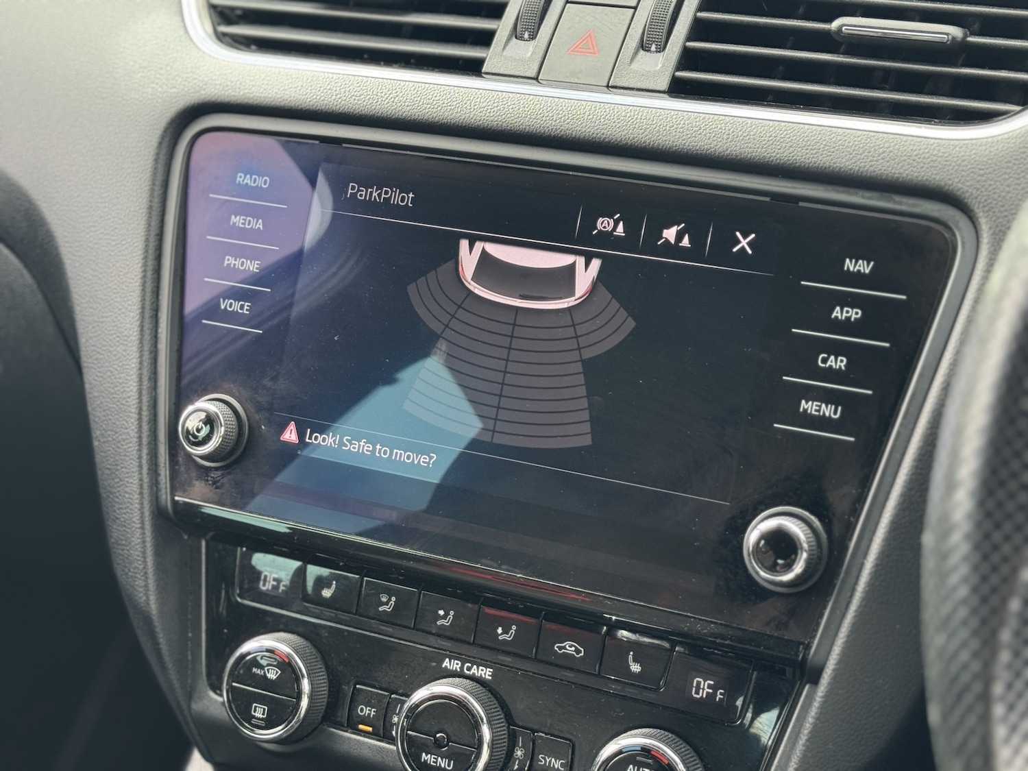 Used Skoda Octavia 2017 for sale - 77938043: Photo 25