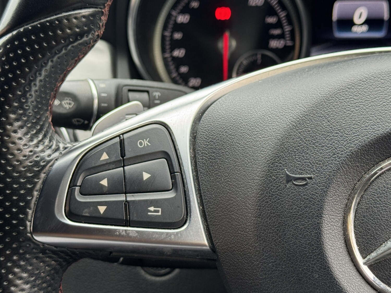 Used Mercedes-Benz GLA 2018 for sale - 76421871: Photo 20