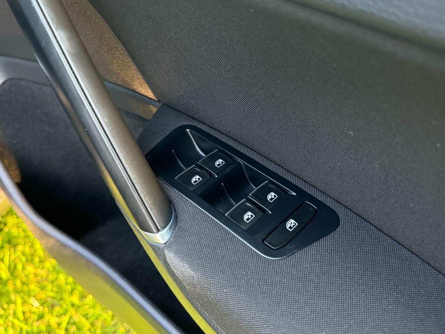 Used Volkswagen Golf 2016 for sale - 77622568: Photo 19