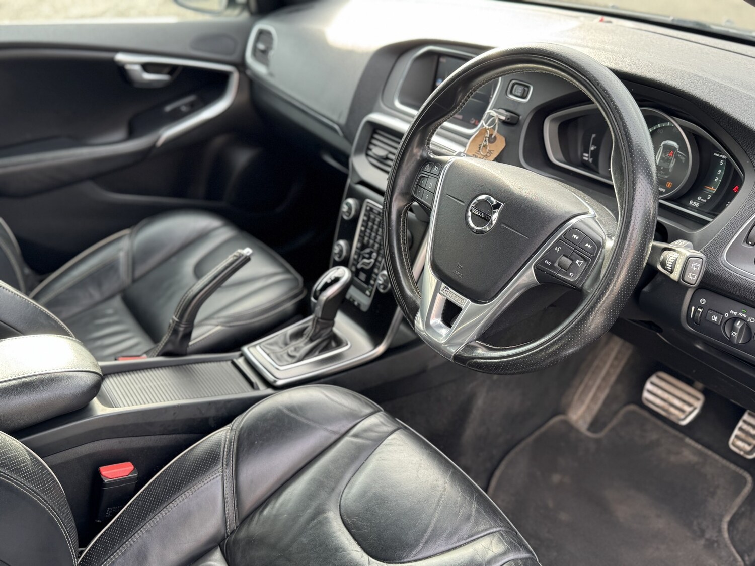 Used Volvo V40 2018 for sale - 77681867: Photo 17