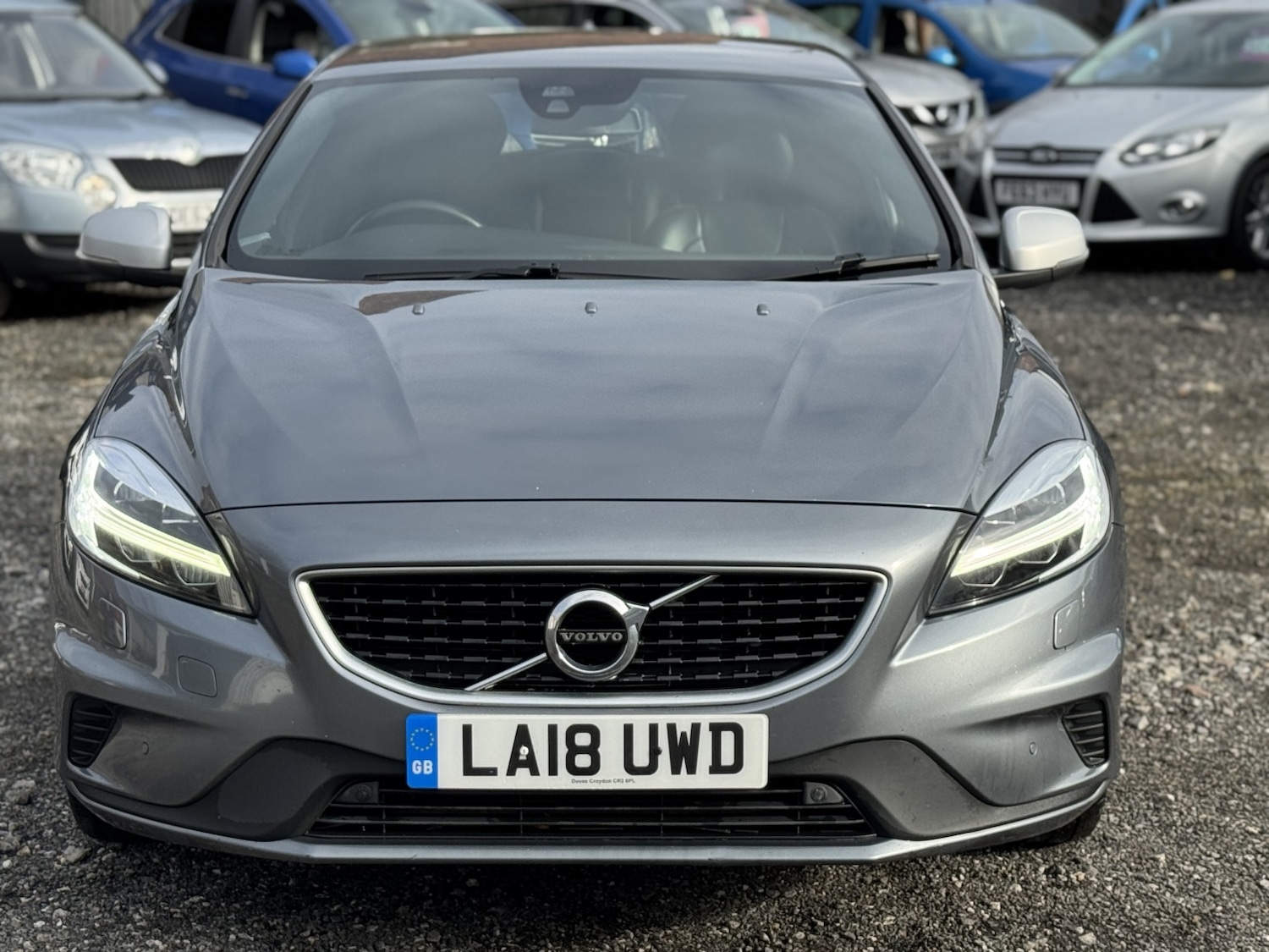 Used Volvo V40 2018 for sale - 77681867: Photo 2