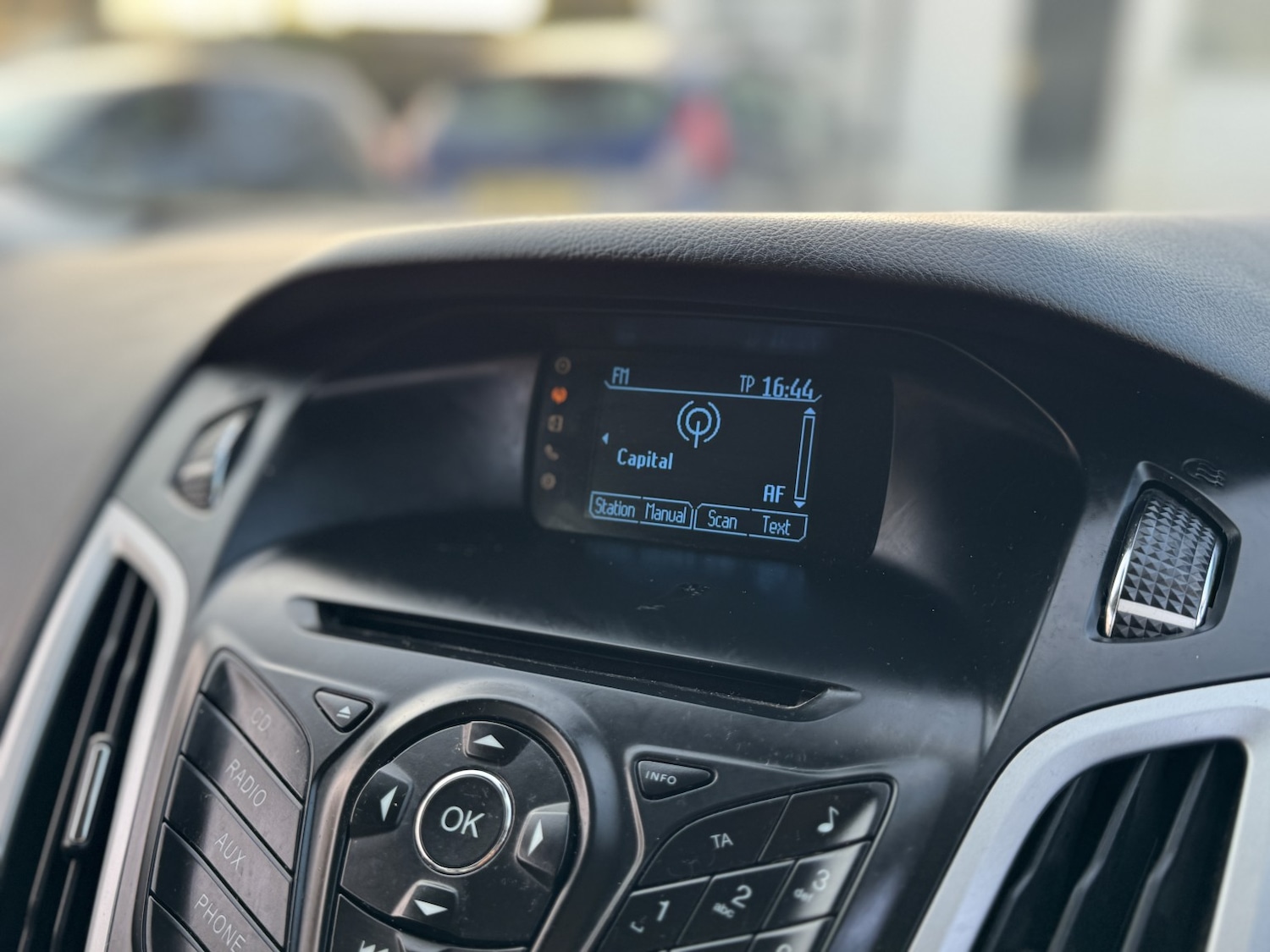 Used Ford Focus 2013 for sale - 76421893: Photo 19