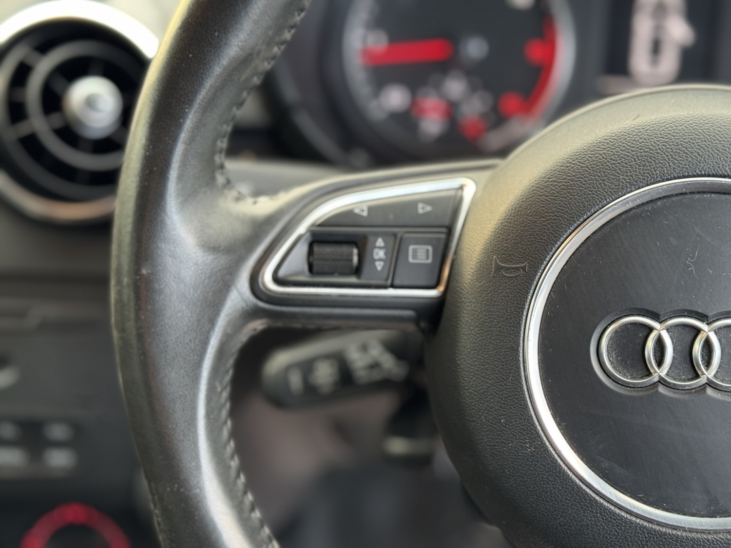 Used Audi A1 2013 for sale - 76588417: Photo 21