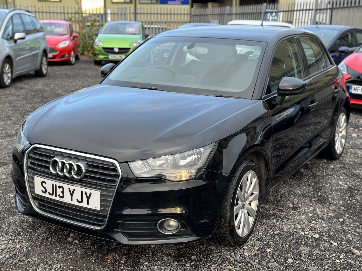 Used Audi A1 2013 for sale - 76588417: Photo 3