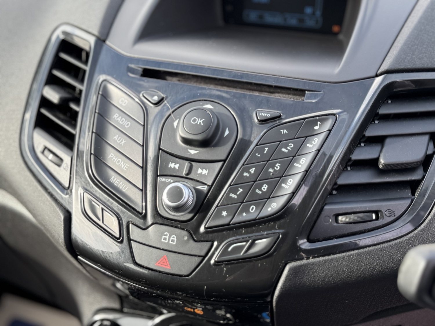 Used Ford Fiesta 2012 for sale - 76439886: Photo 19