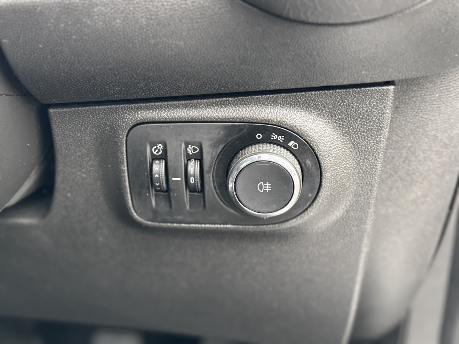 Used Vauxhall ADAM 2014 for sale - 76588469: Photo 16