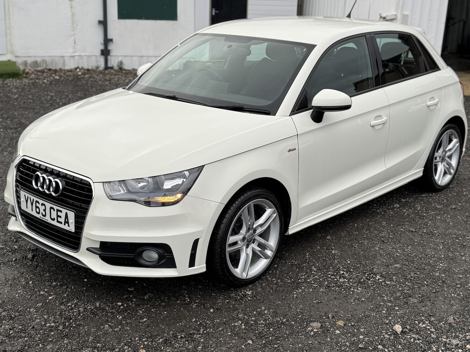 Used Audi A1 2013 for sale - 77173126: Photo 3