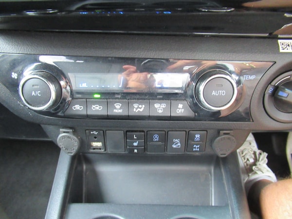 Used Toyota Hilux 2021 for sale - 75620029: Photo 19