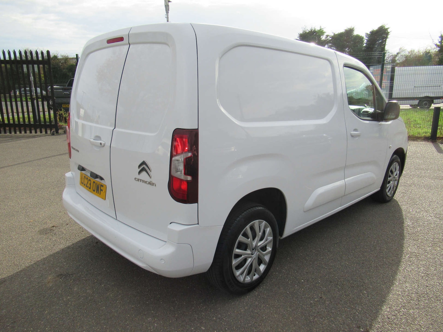 Used Citroen Berlingo 2023 for sale - 76479001: Photo 13