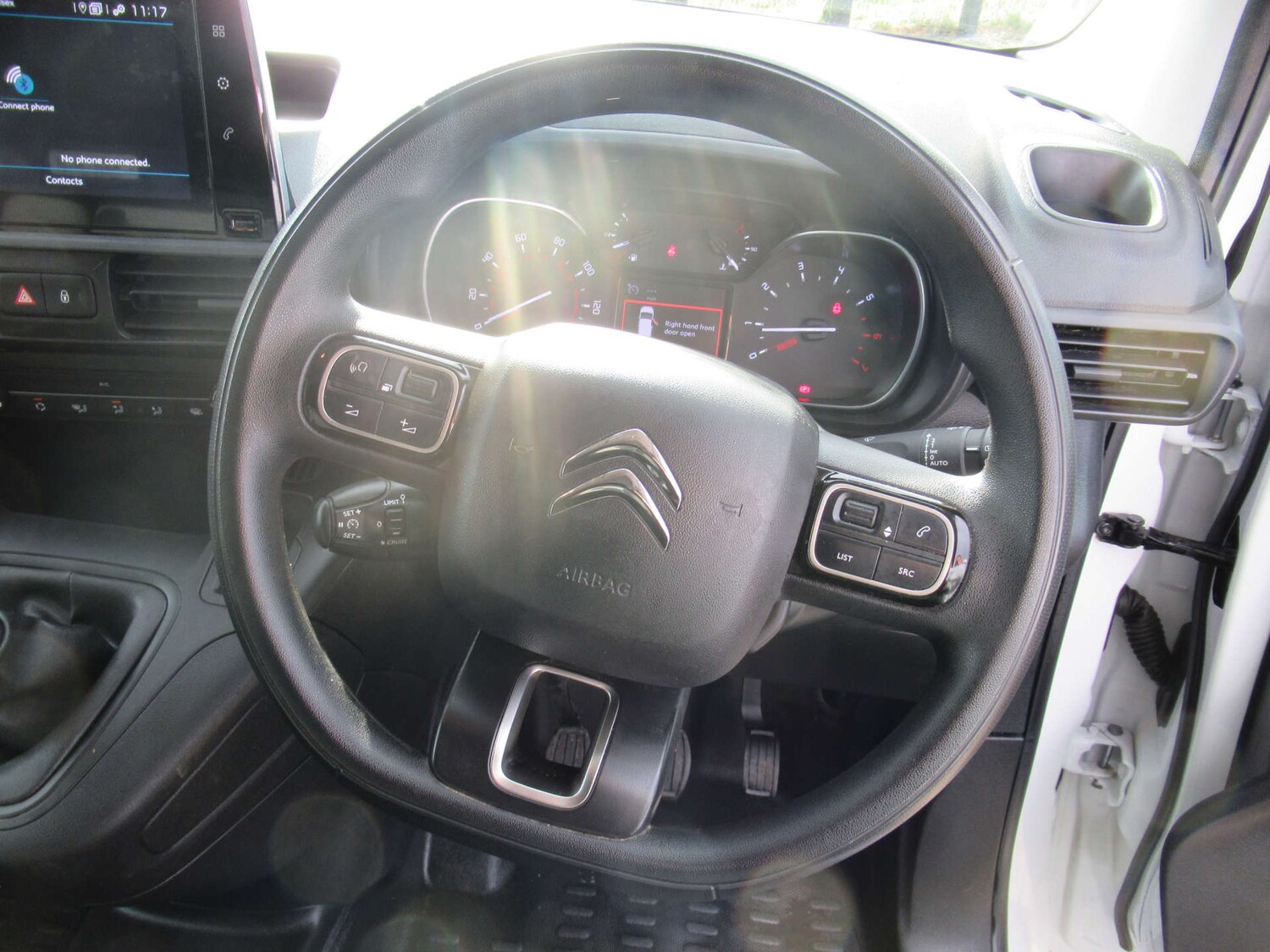 Used Citroen Berlingo 2023 for sale - 76479001: Photo 25