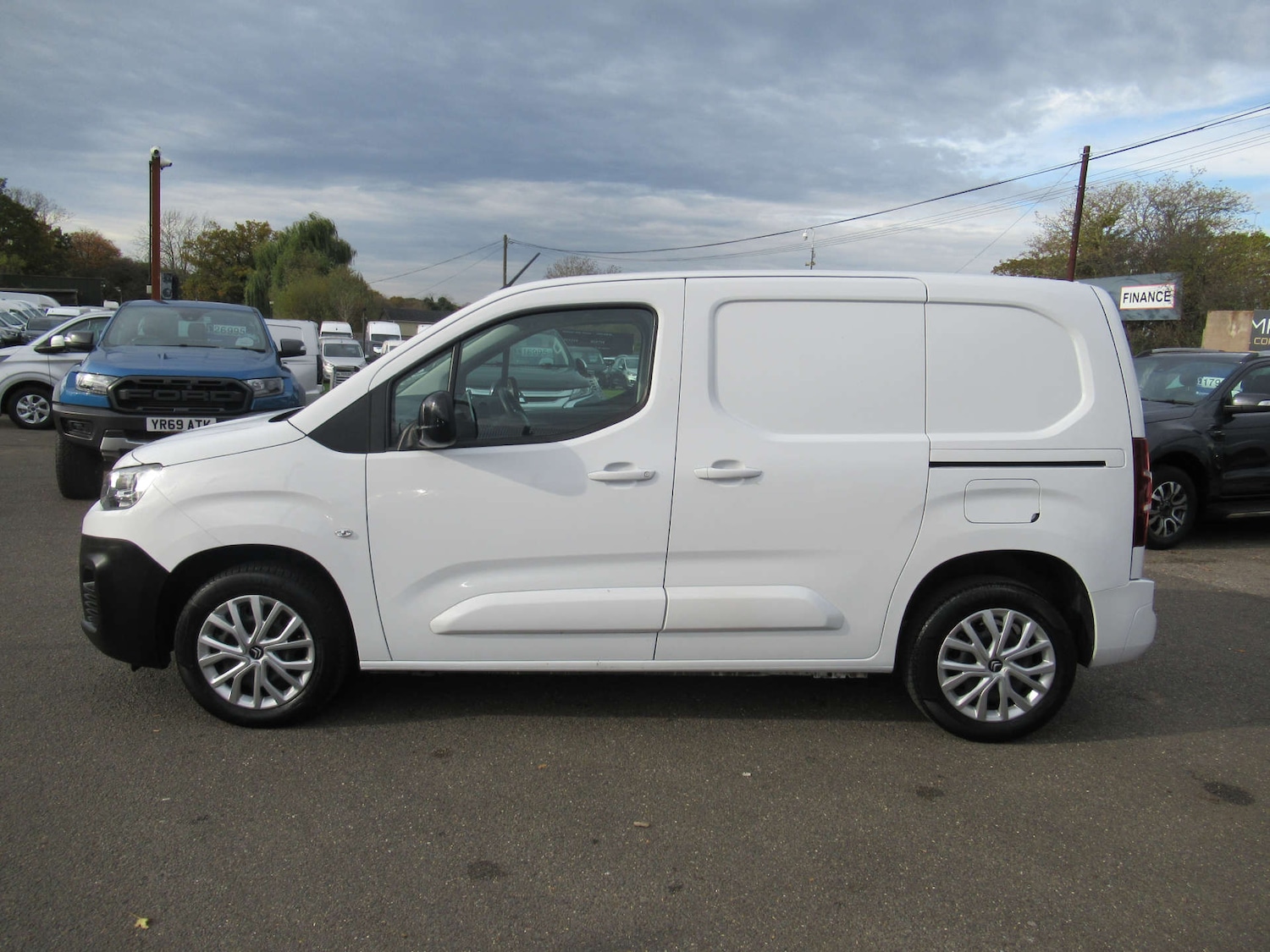 Used Citroen Berlingo 2023 for sale - 76479001: Photo 4