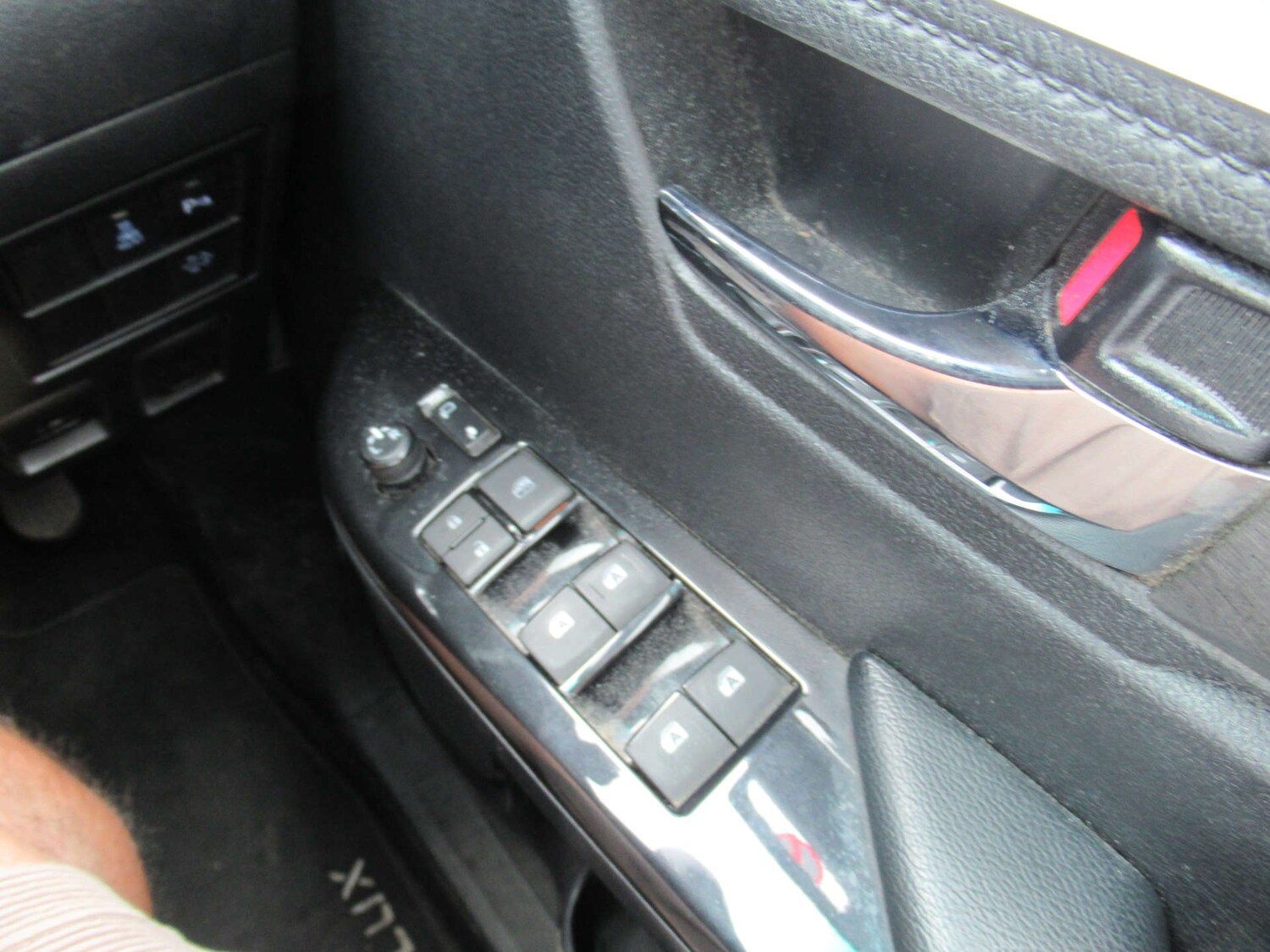 Used Toyota Hilux 2021 for sale - 76600823: Photo 24