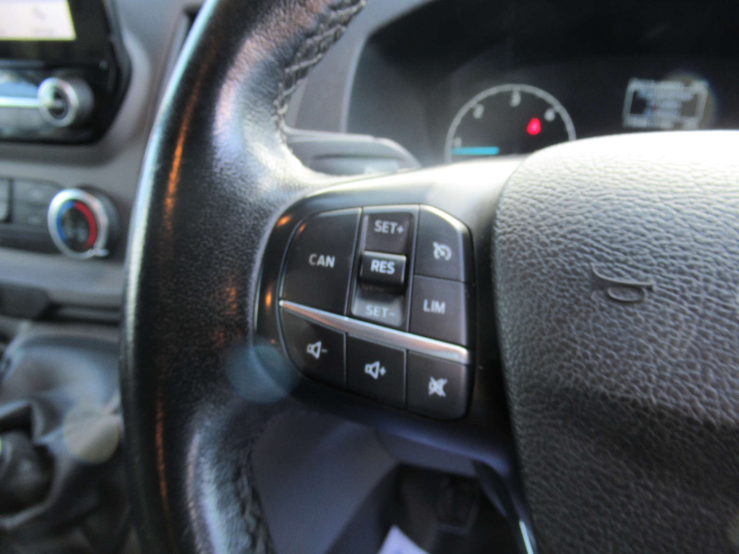 Used Ford Transit Custom 2020 for sale - 76363631: Photo 25