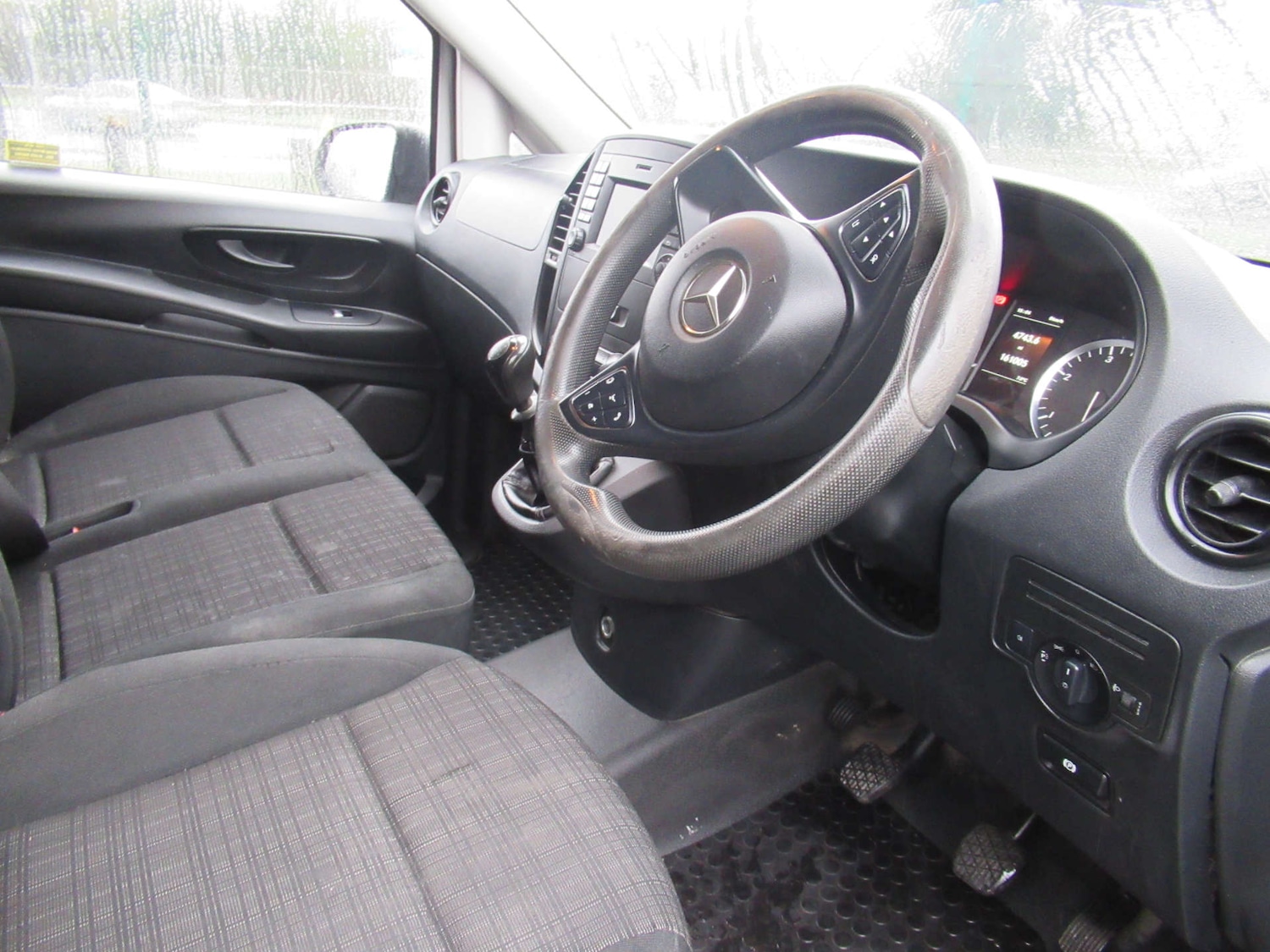 Used Mercedes-Benz Vito 2018 for sale - 77452475: Photo 14