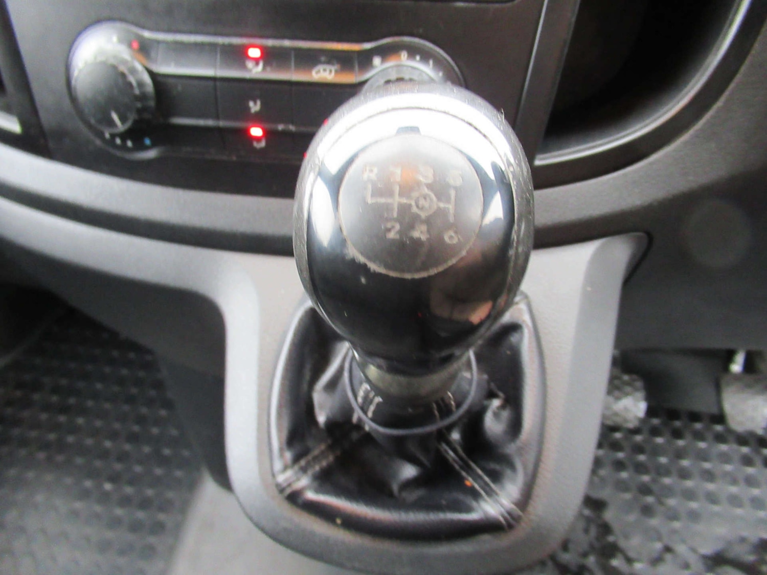 Used Mercedes-Benz Vito 2018 for sale - 77452475: Photo 18