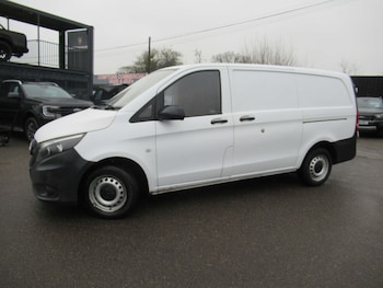 Used Mercedes-Benz Vito 2018 for sale - 77452475: Photo