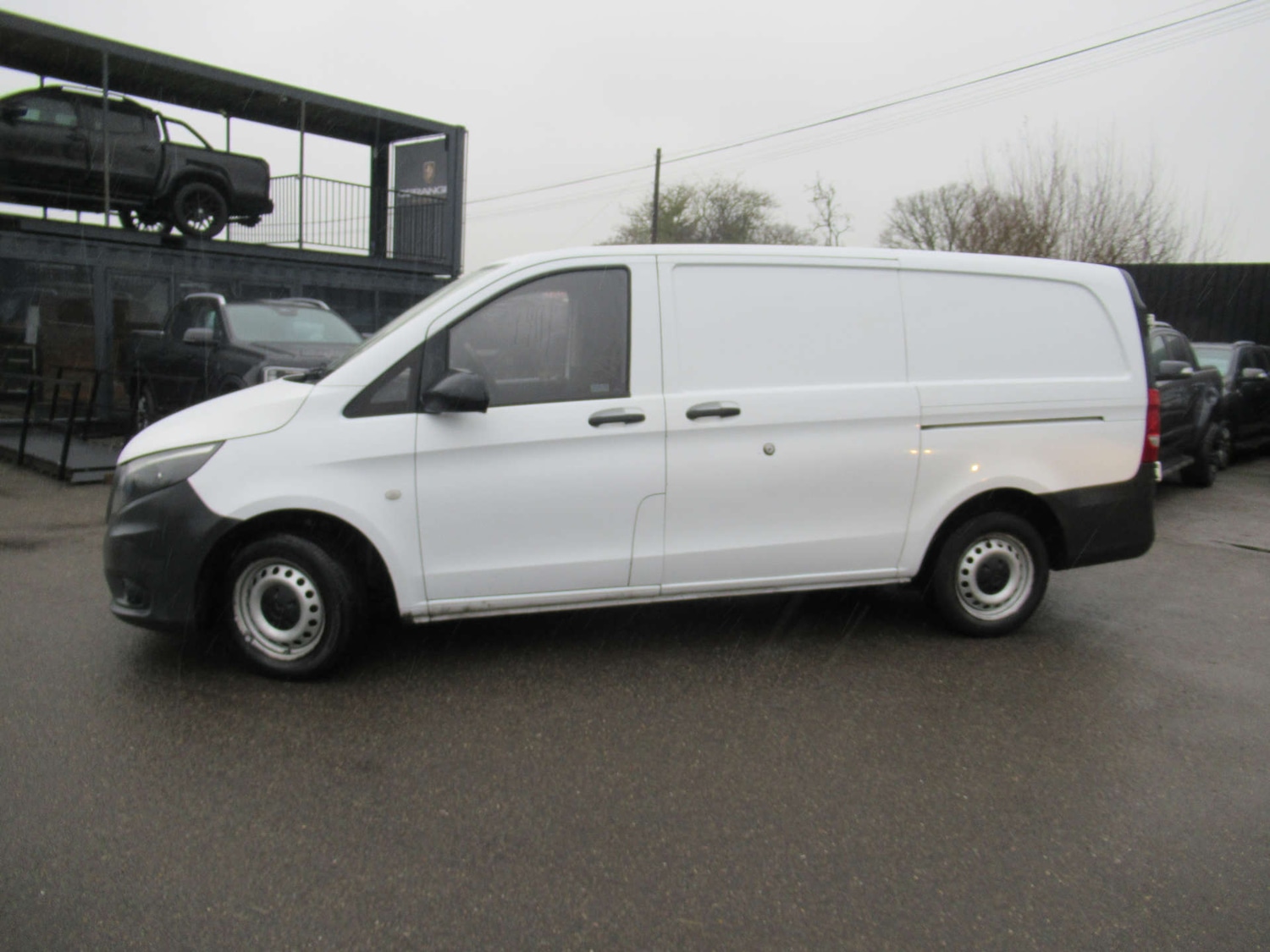 Used Mercedes-Benz Vito 2018 for sale - 77452475: Photo 3