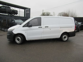 Used Mercedes-Benz Vito 2018 for sale - 77452475: Photo