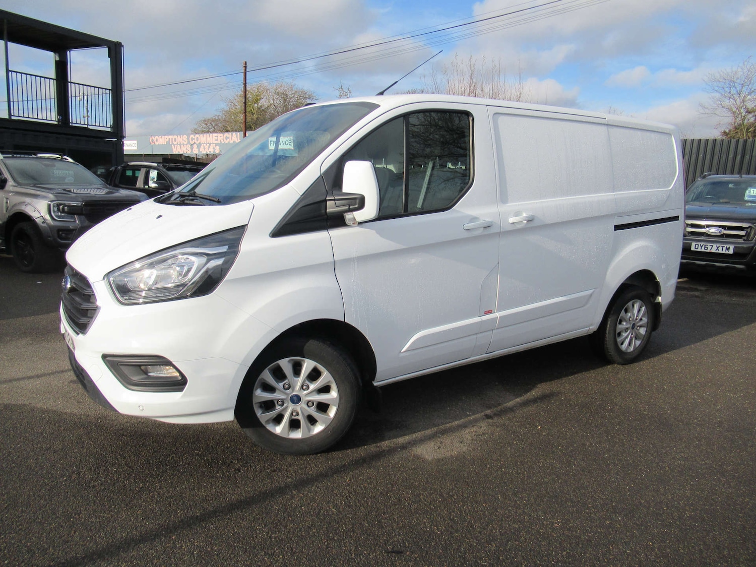 Used Ford Transit Custom 2023 for sale - 77235342: Photo 2