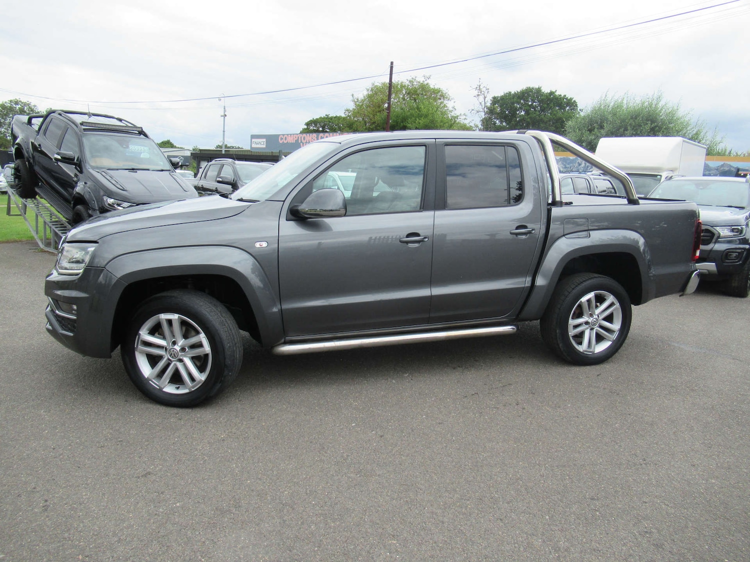 Used Volkswagen Amarok 2017 for sale - 76600789: Photo 3