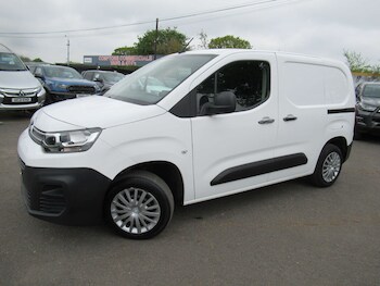 Used Citroen Berlingo 2021 for sale - 76277916: Photo 2