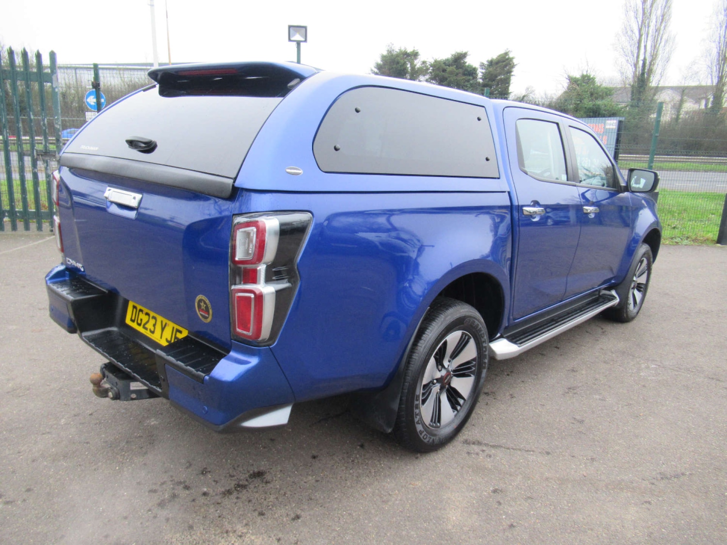 Used Isuzu D-Max 2023 for sale - 76363768: Photo 11