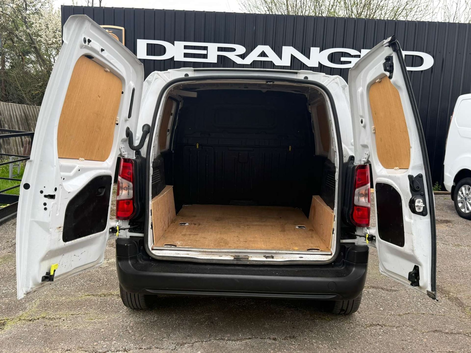 Used Peugeot Partner 2023 for sale - 78150142: Photo 14