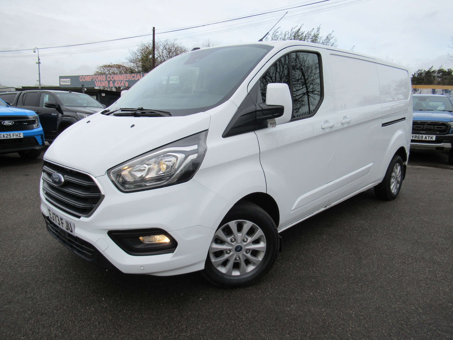Used Ford Transit Custom 2023 for sale - 76861637: Photo 1