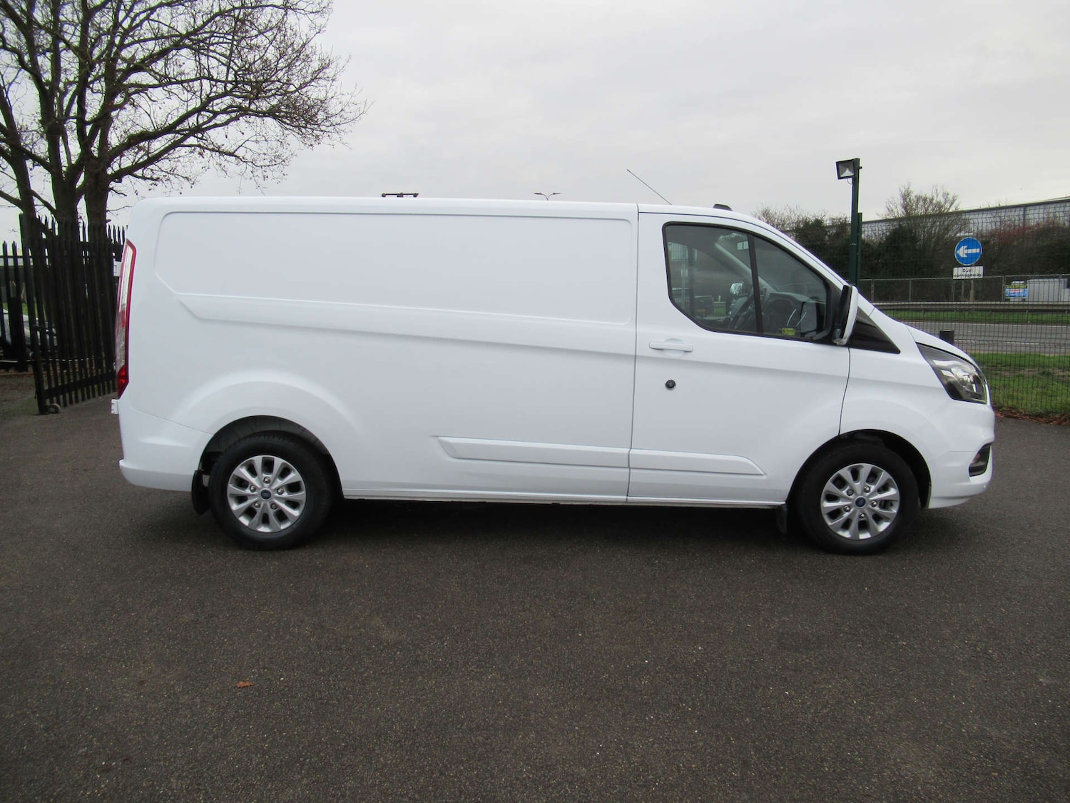 Used Ford Transit Custom 2023 for sale - 76861637: Photo 15