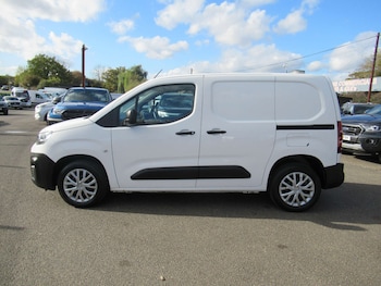 Used Citroen Berlingo 2021 for sale - 76600778: Photo