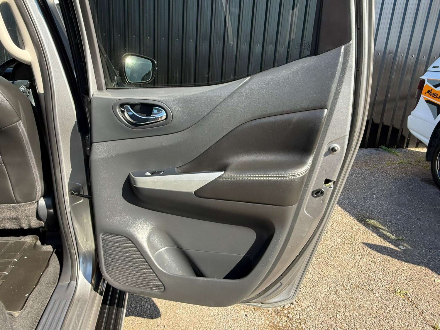 Used Nissan Navara 2021 for sale - 78152306: Photo 33