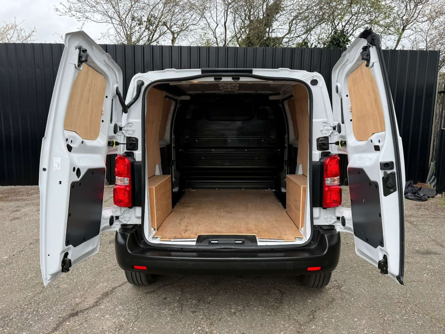 Used Vauxhall Vivaro 2023 for sale - 78122959: Photo 11