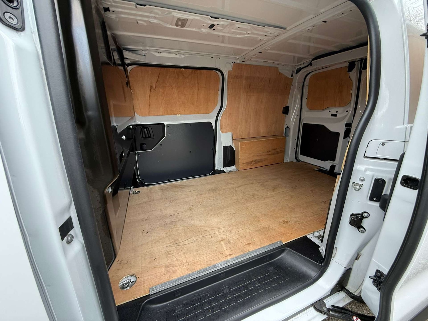 Used Vauxhall Vivaro 2023 for sale - 78122959: Photo 14