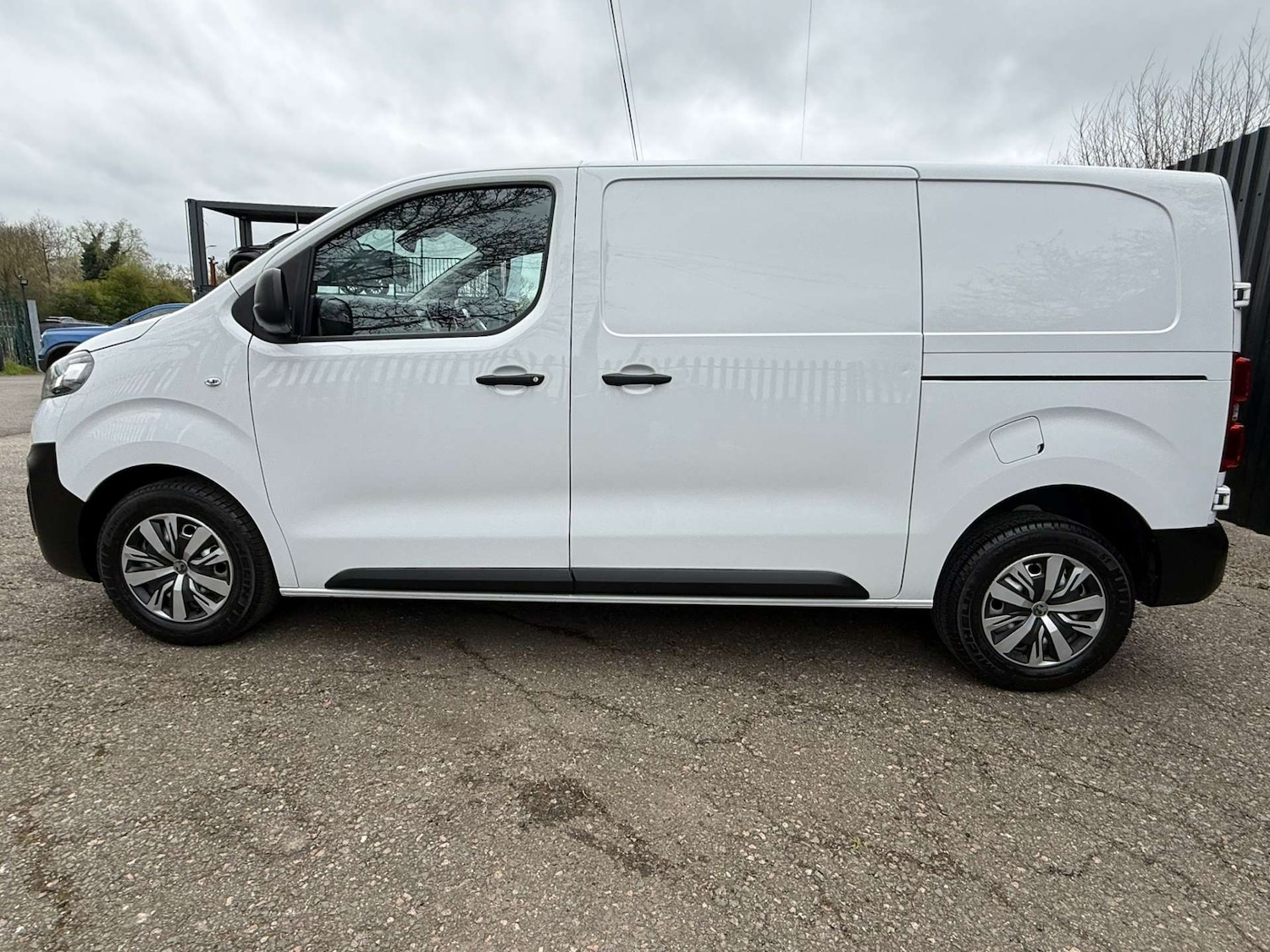 Used Vauxhall Vivaro 2023 for sale - 78122959: Photo 44
