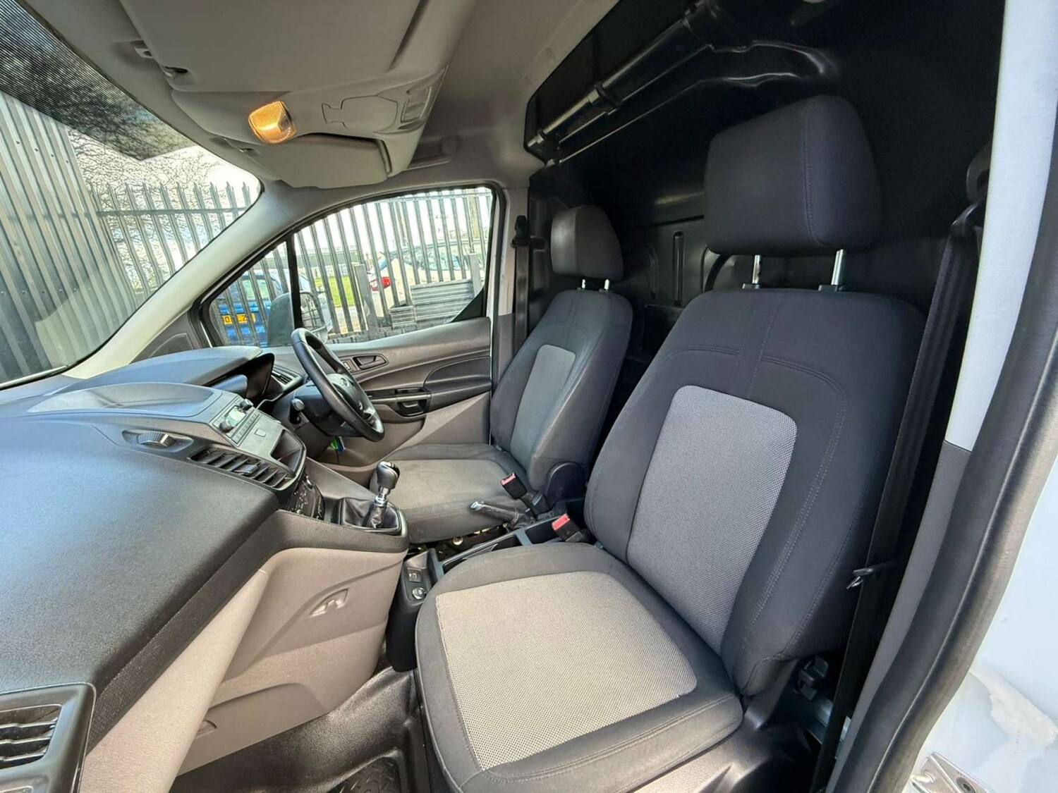 Used Ford Transit Connect 2020 for sale - 77872413: Photo 27